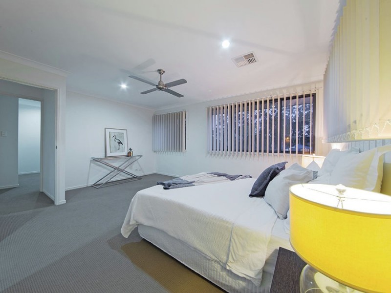 9 Higgs Circuit, Wynnum West QLD 4178