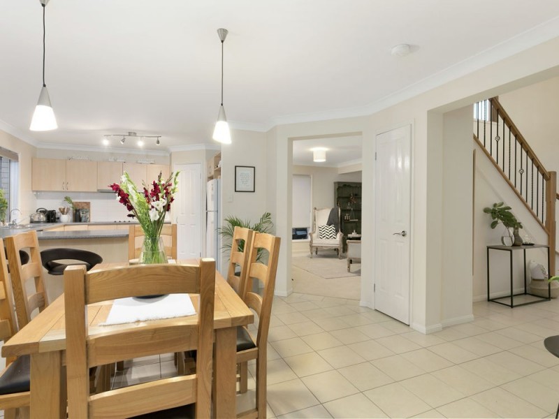 3 Figtree Place, Wakerley QLD 4154