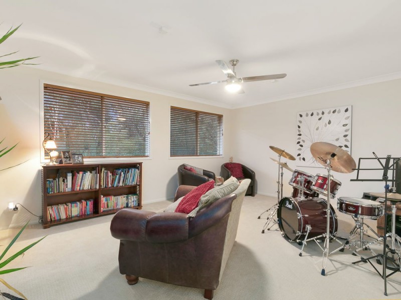3 Figtree Place, Wakerley QLD 4154