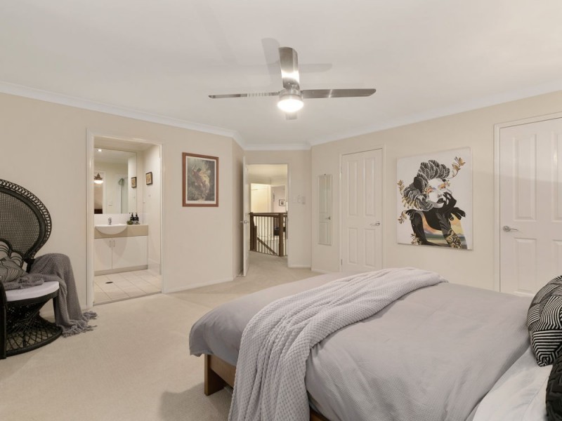 3 Figtree Place, Wakerley QLD 4154
