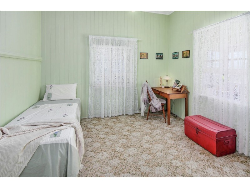 25 Grattan Terrace, Wynnum QLD 4178