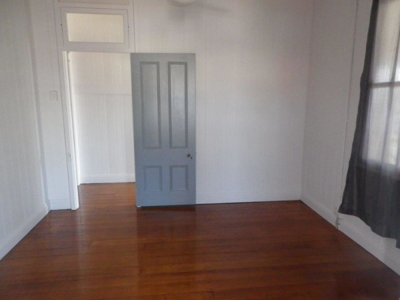 24 Thorne Street, Wynnum QLD 4178