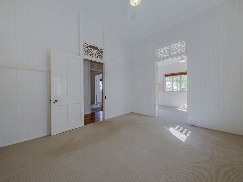 18 Bay Terrace, Wynnum QLD 4178