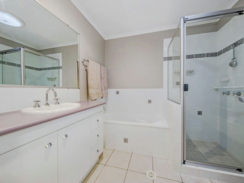 34/8 Zahner Place, Manly West QLD 4179