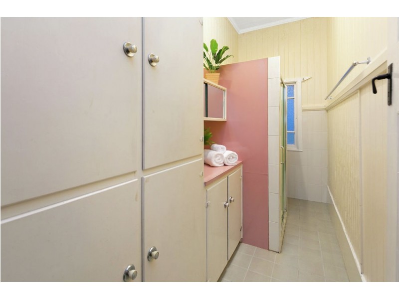 4 Grattan Terrace, Wynnum QLD 4178