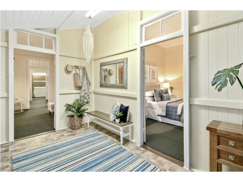 4 Grattan Terrace, Wynnum QLD 4178