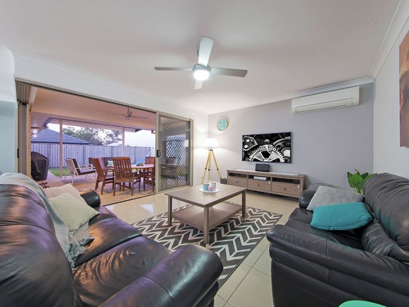 1 Ribblesdale Place, Gumdale QLD 4154