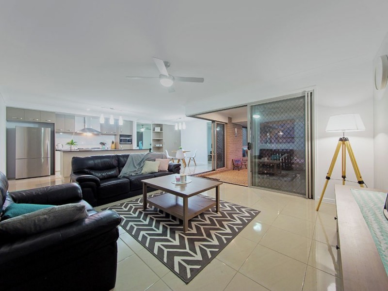 1 Ribblesdale Place, Gumdale QLD 4154