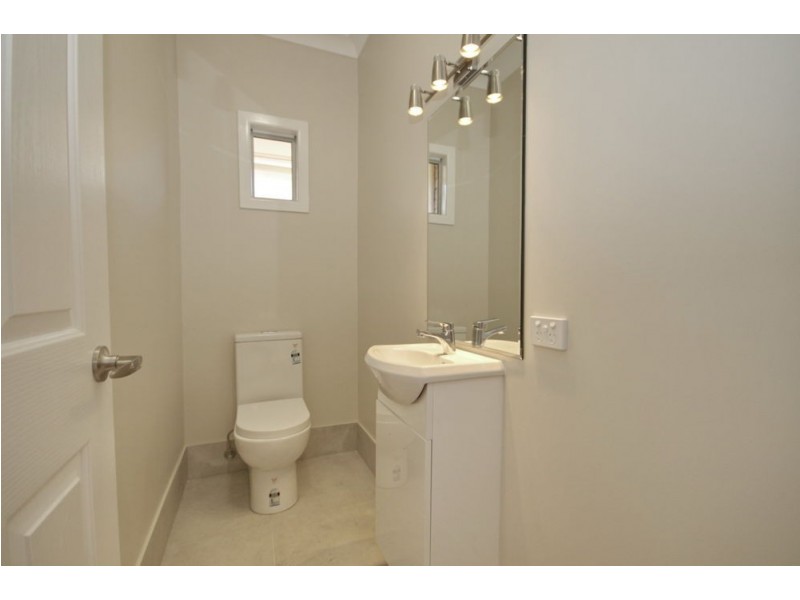 532 Tingal Road, Wynnum QLD 4178