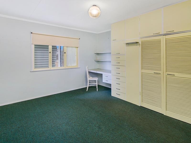 17 Attey St, Manly West QLD 4179
