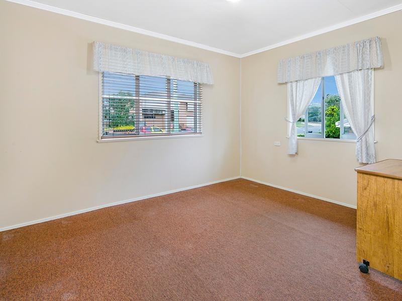 17 Attey St, Manly West QLD 4179