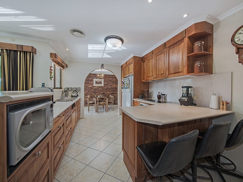 24 Morden Street, Birkdale QLD 4159