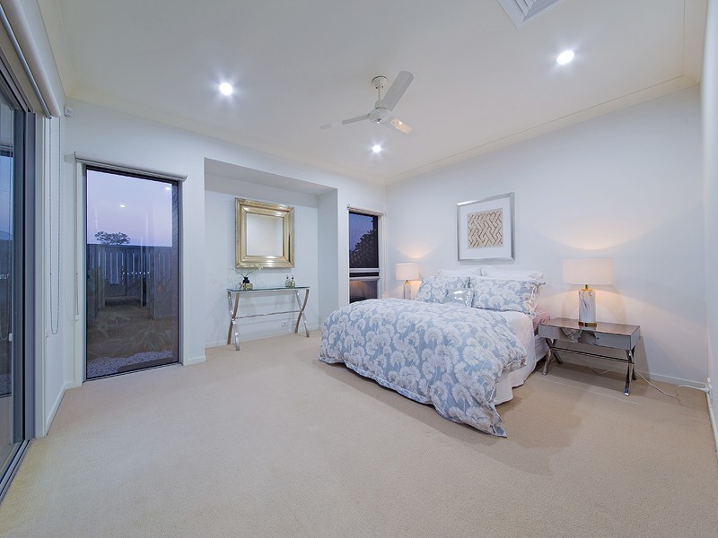 72 Moss Road, Wakerley QLD 4154