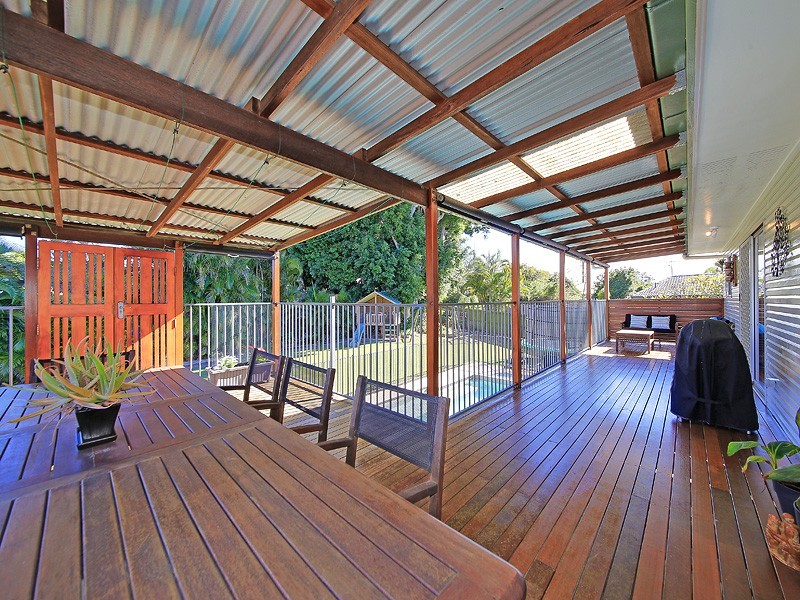 9 Meadowview Street, Tingalpa QLD 4173