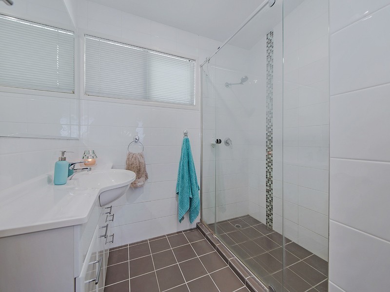 9 Meadowview Street, Tingalpa QLD 4173