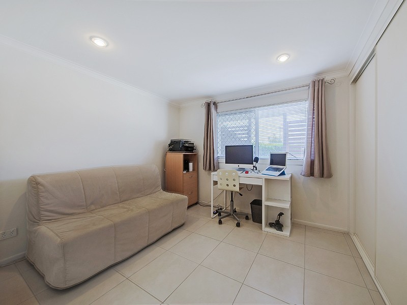 9 Meadowview Street, Tingalpa QLD 4173