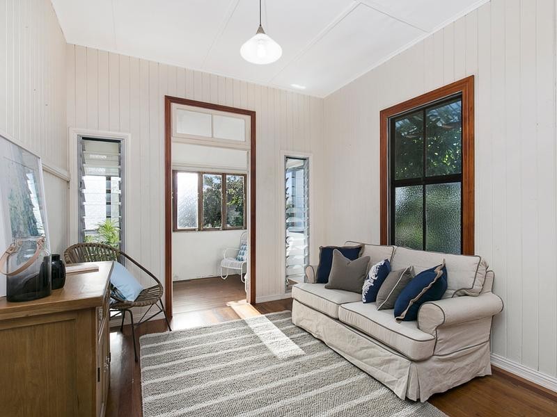 22 Chestnut St, Wynnum QLD 4178