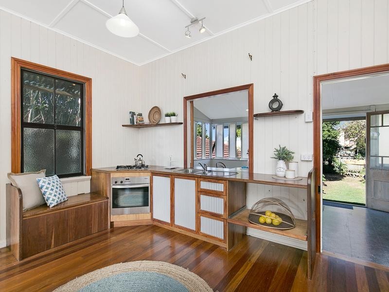22 Chestnut St, Wynnum QLD 4178