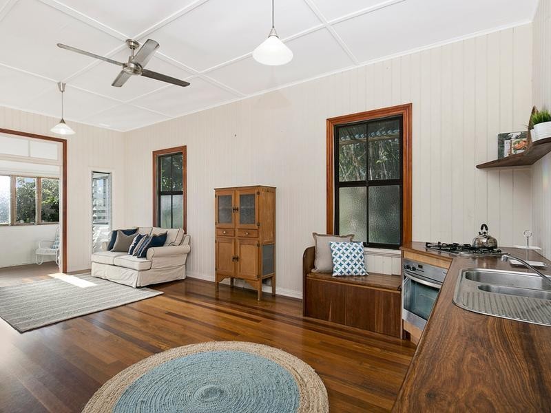 22 Chestnut St, Wynnum QLD 4178