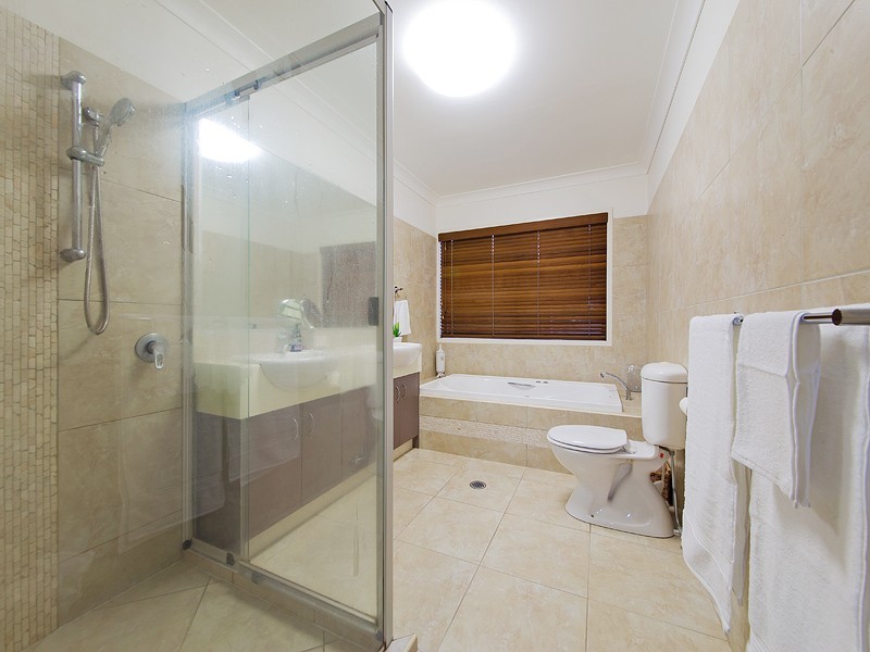 2 Suprano Place, Wakerley QLD 4154