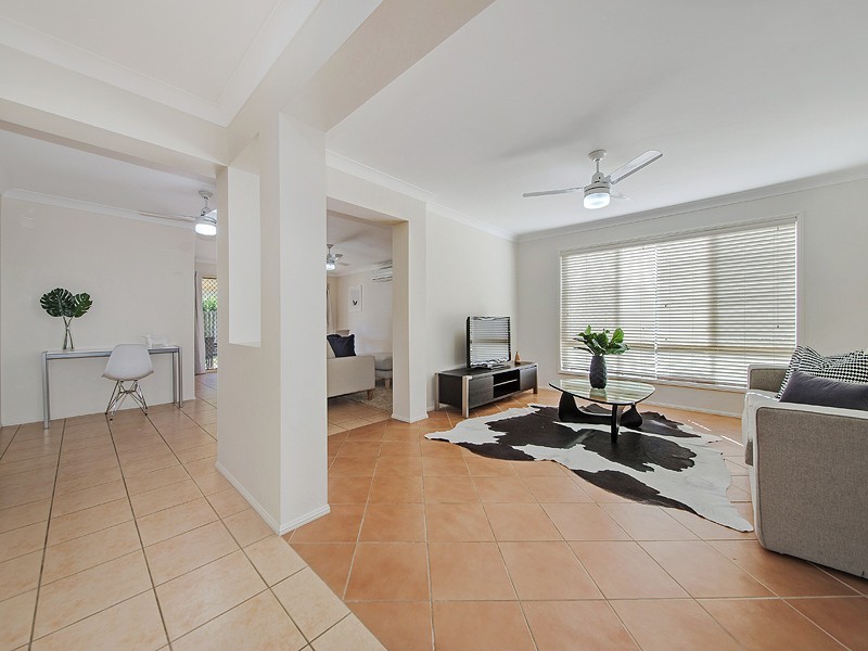 106 Hargreaves Road, Manly West QLD 4179