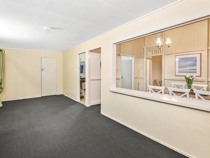 4 Grattan Tce, Wynnum QLD 4178