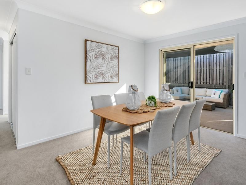 4 Brighton Ct, Wakerley QLD 4154