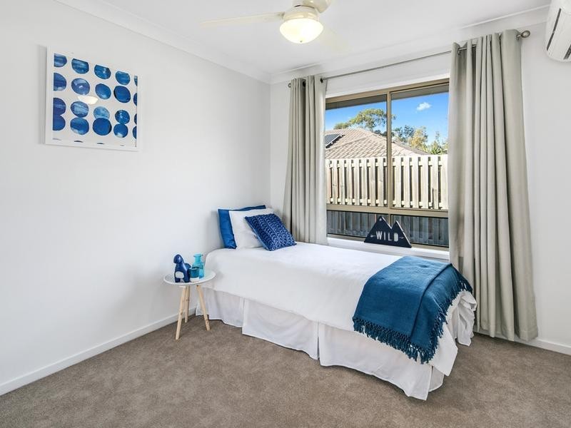 4 Brighton Ct, Wakerley QLD 4154