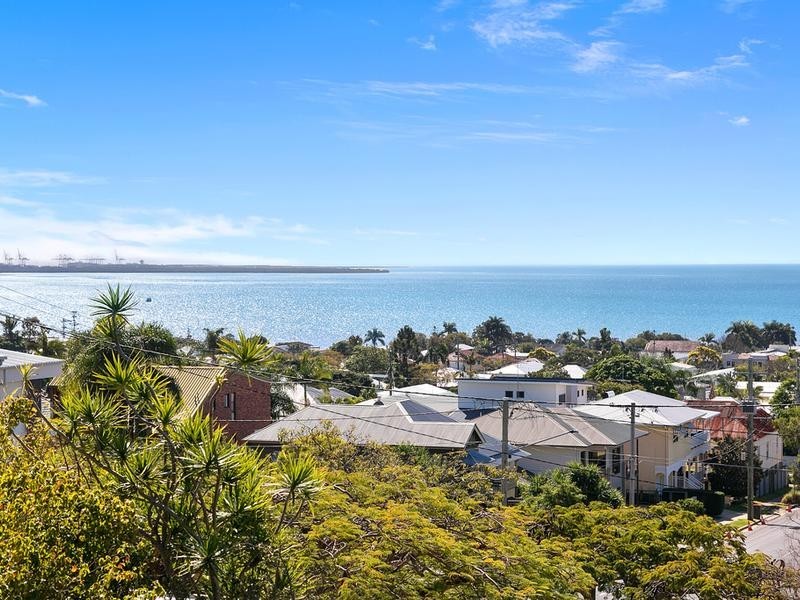 96 Carlton Terrace, Manly QLD 4179
