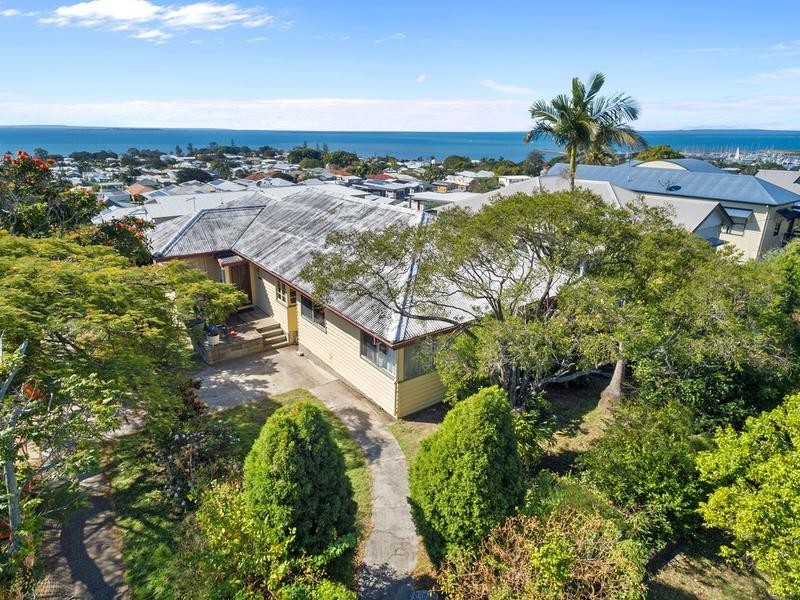 96 Carlton Terrace, Manly QLD 4179