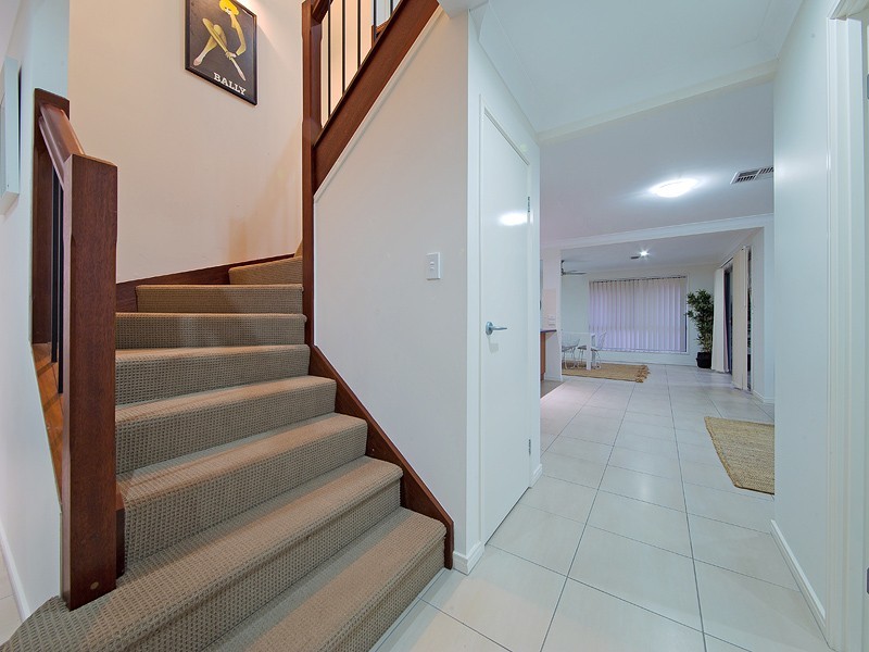 9 Higgs Circuit, Wynnum West QLD 4178