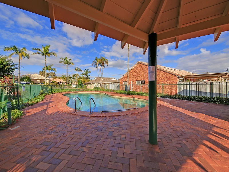 21/100 Meadowlands Road, Carina QLD 4152