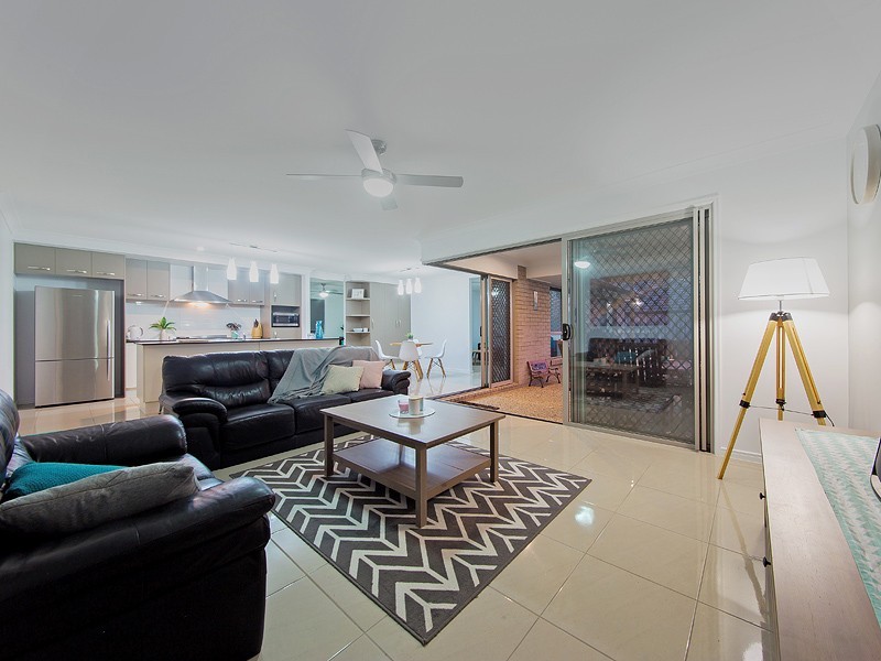 1 Ribblesdale Place, Gumdale QLD 4154