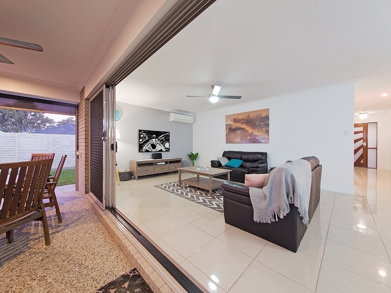 1 Ribblesdale Place, Gumdale QLD 4154