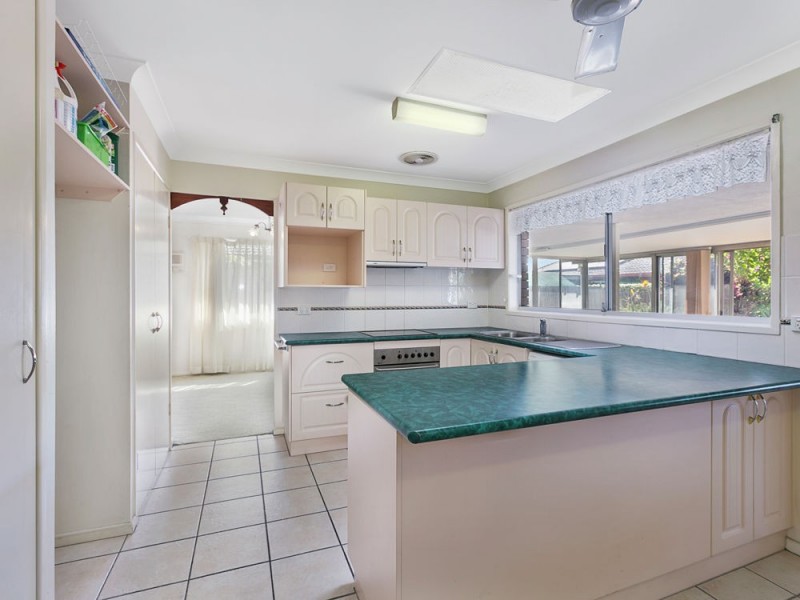 98 Randall Rd, Wynnum West QLD 4178