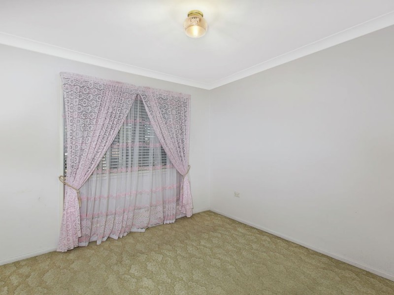 98 Randall Rd, Wynnum West QLD 4178