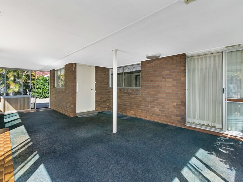 98 Randall Rd, Wynnum West QLD 4178