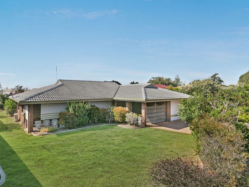 98 Randall Rd, Wynnum West QLD 4178