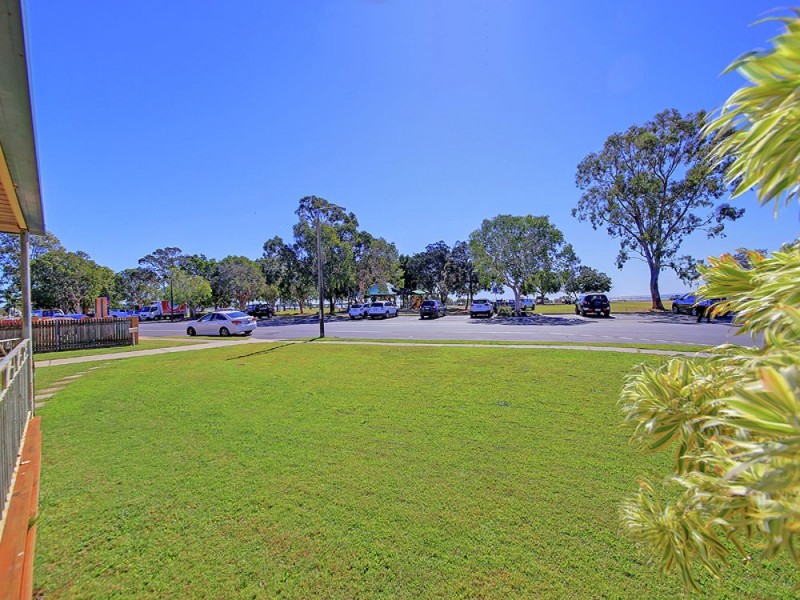 319 Upper Esplanade, Manly QLD 4179