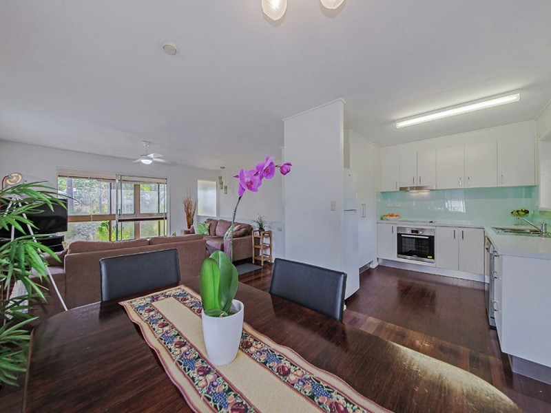 8 Meadowview Street, Tingalpa QLD 4173