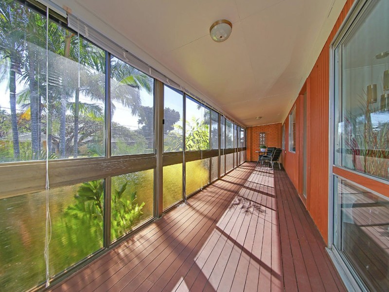 8 Meadowview Street, Tingalpa QLD 4173