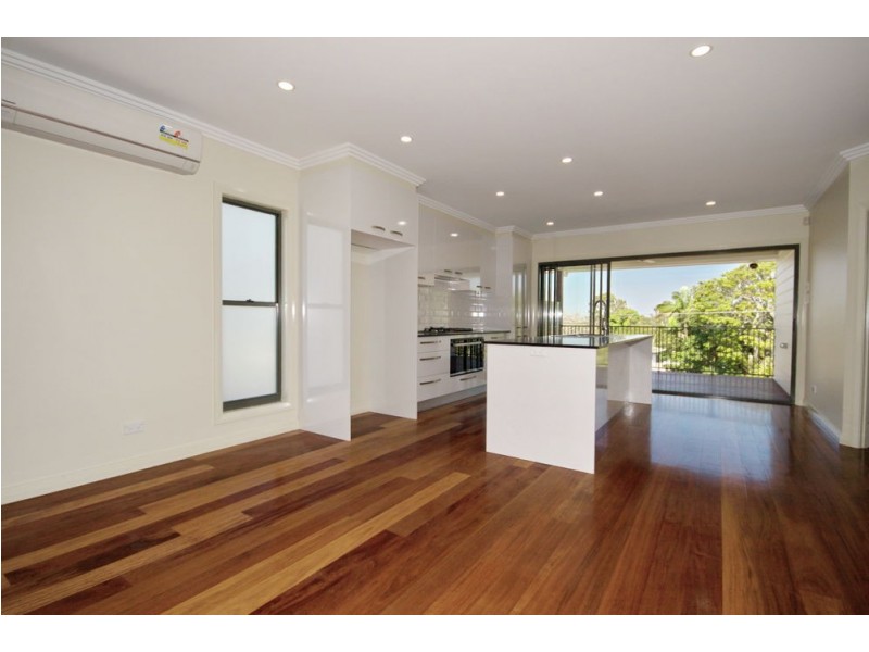 21a Barrinia Street, Manly QLD 4179