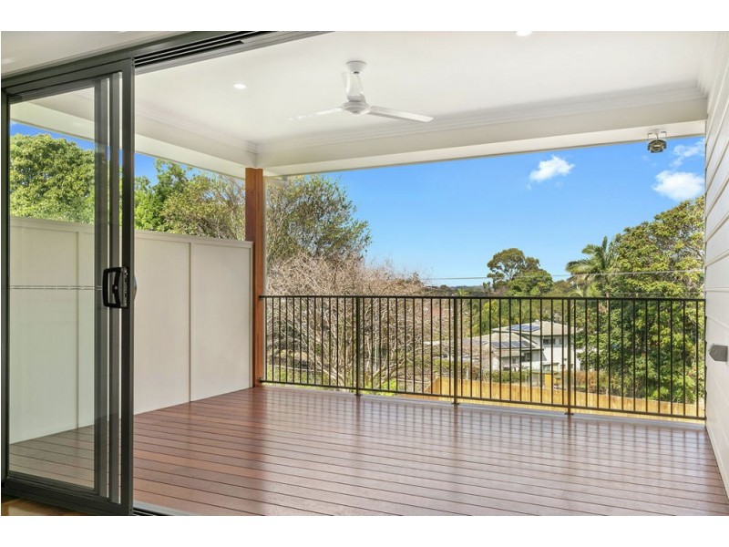 21a Barrinia Street, Manly QLD 4179