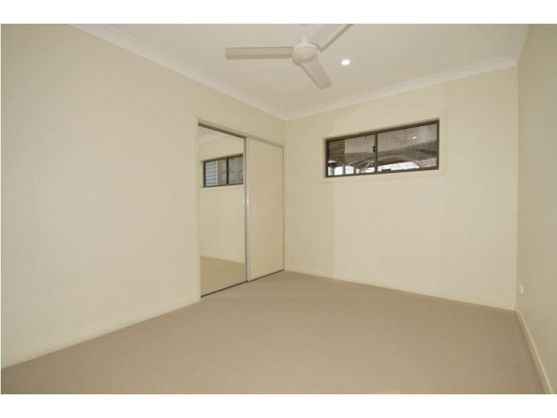 21a Barrinia Street, Manly QLD 4179