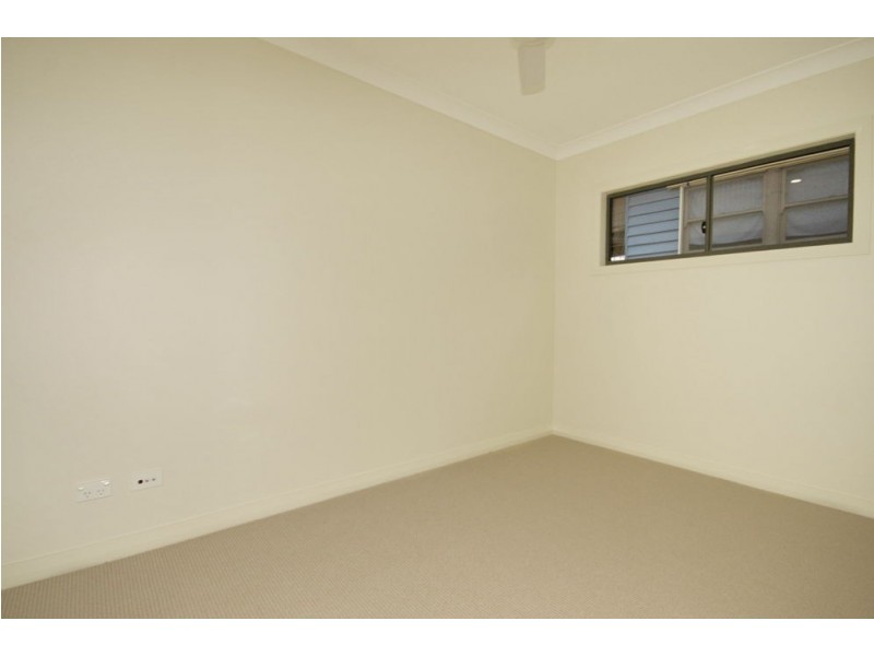 21a Barrinia Street, Manly QLD 4179