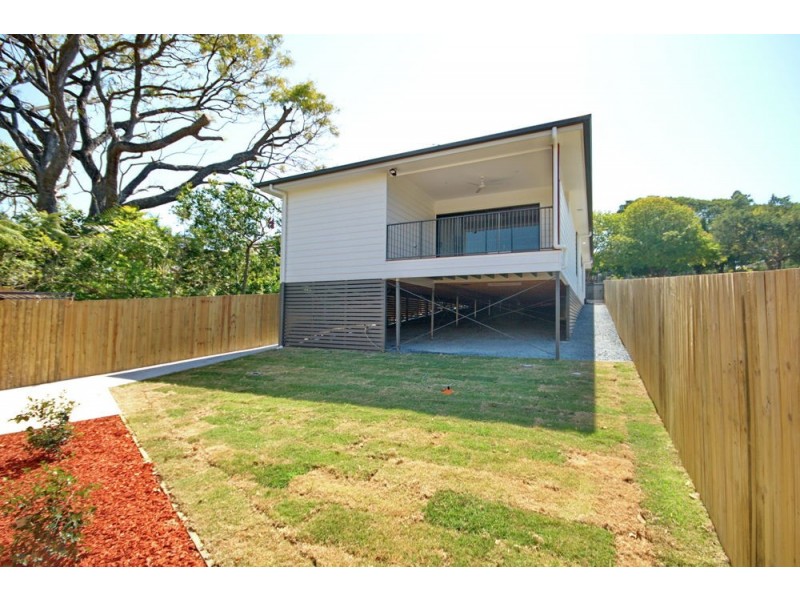 21a Barrinia Street, Manly QLD 4179