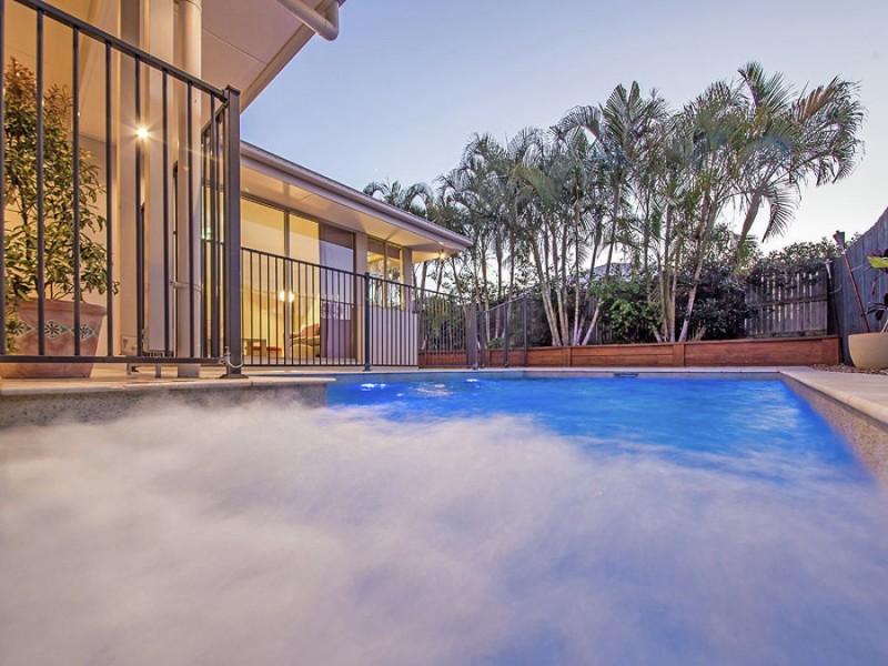 5 Brush Box Place, Wakerley QLD 4154