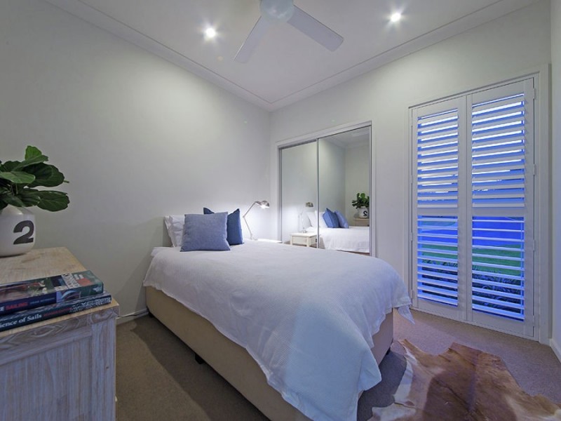 42 Margaret Crescent, Wakerley QLD 4154