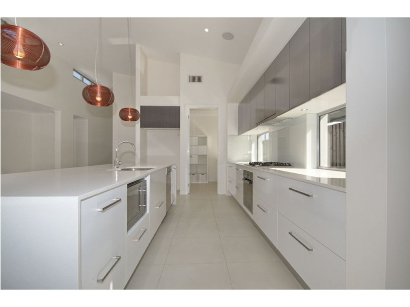 25 Nichols Street, Gumdale QLD 4154