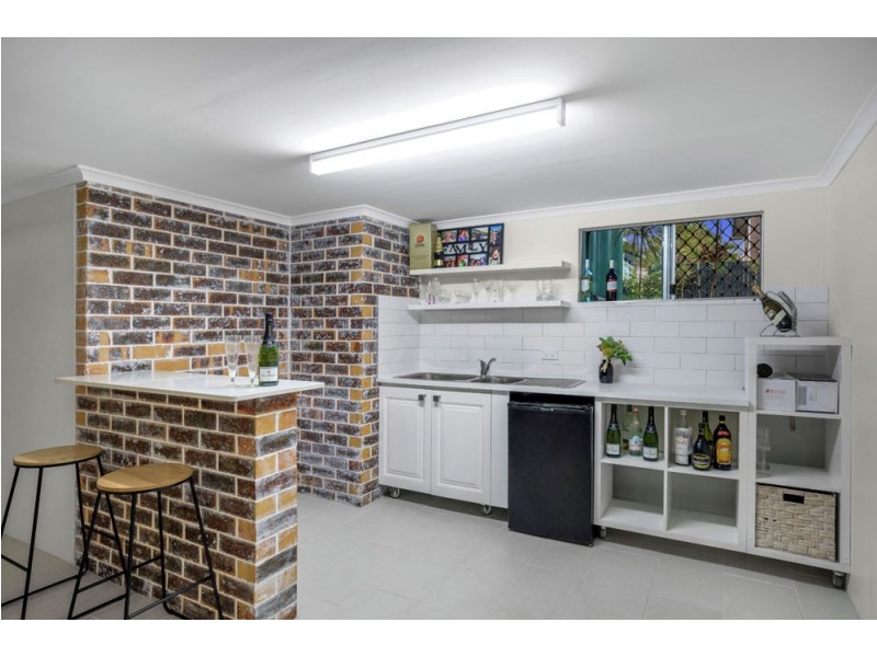 65 Barbara Street, Manly West QLD 4179